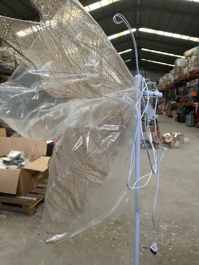 Lámpara Mariposa Dorada y Blanca