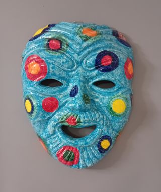 Maschera decorativa colorata
