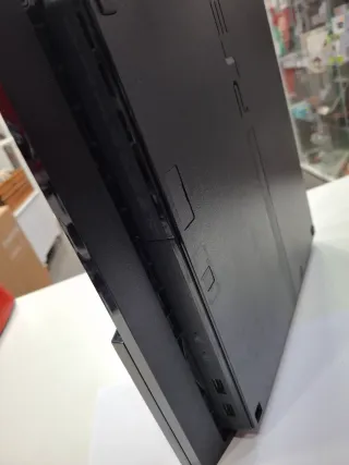 PlayStation 3 Slim 320GB + Mando Sony