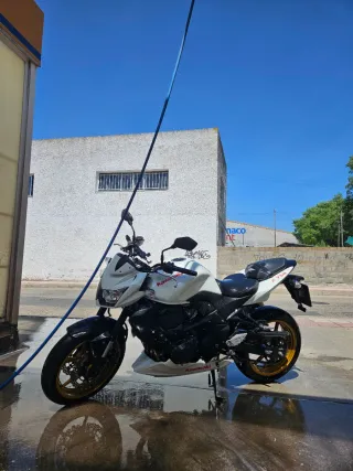 Kawasaki Z750 *2009*