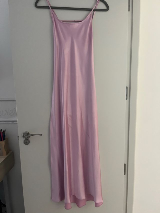 Vestido rosa satinado Zara