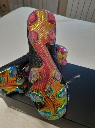 Botas de fútbol edición limitada Puma Número 42