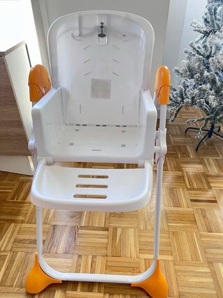 Trona de bebé con diseño de animales