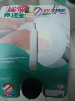 Detersivo sfuso in tanica