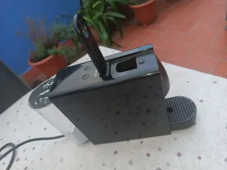 Cafetera Nespresso Krups Negra