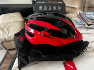 Casco Livall MT1 Neo Rojo/Negro Nuevo en su caja.