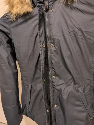 Giubbotto Woolrich nero con cappuccio