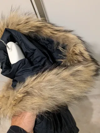 Giubbotto Woolrich nero con cappuccio