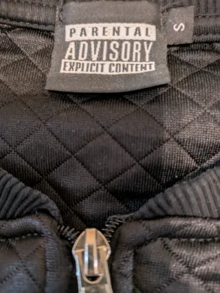 Giubbotto Woolrich nero con cappuccio