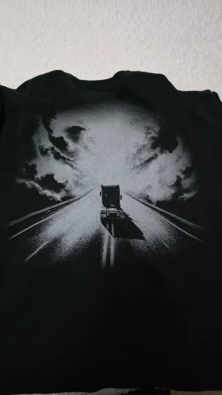 Camiseta Pleasures Negra Talla L