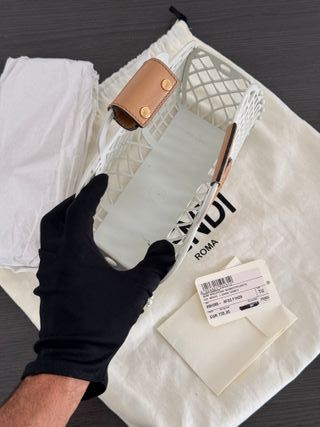 Borsa Fendi Basket piccola