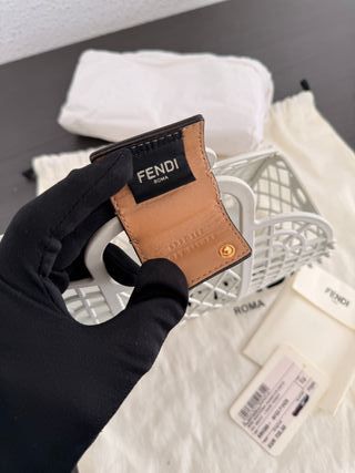 Borsa Fendi Basket piccola