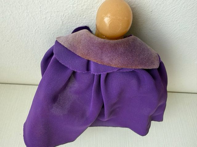 Figura marcada HONG KONG Báculo sin marcar