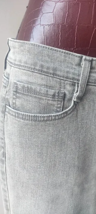 Pantalón Vaquero Jean Gris