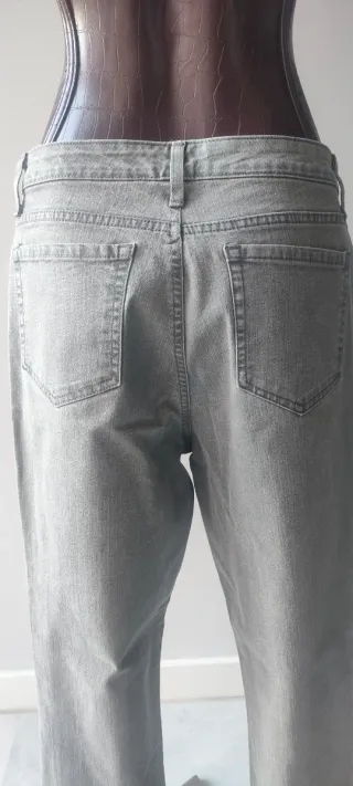 Pantalón Vaquero Jean Gris