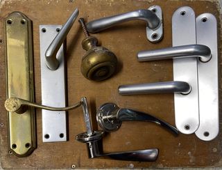 Lotes de pomos y manillas de puerta