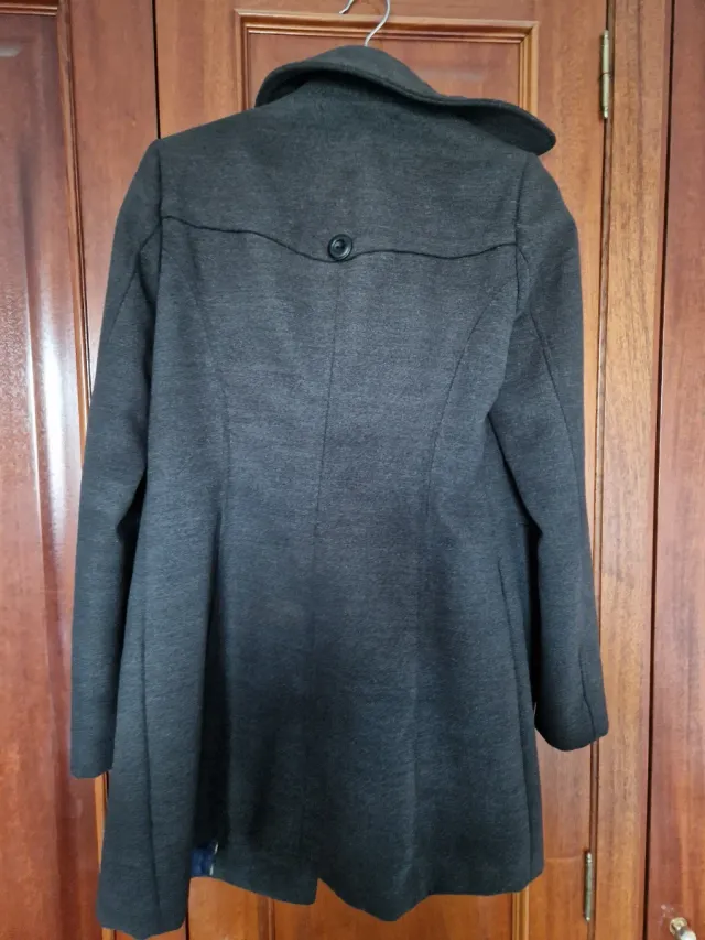 Abrigo Stradivarius Gris Talla M