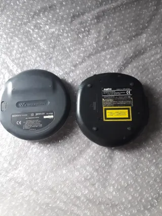 2 Discman Sony D-NF400 y Sanyo CDP-MT 500