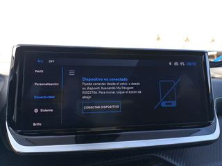 Peugeot 2008 Hybrid GT