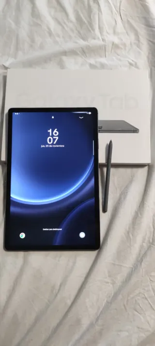 Samsung Galaxy Tab S9 FE+ Gris