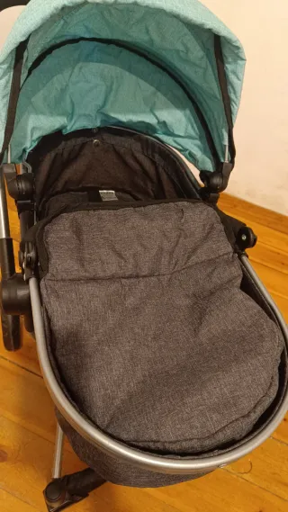 Cochecito de muñecas