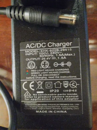 Cargador Patinete Eléctrico Denver