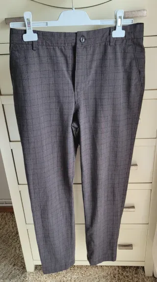 Pantalón de vestir a cuadros marrón