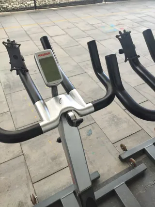 6 Bicicletas Estáticas indoor Keiser M3