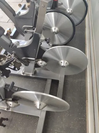 6 Bicicletas Estáticas indoor Keiser M3