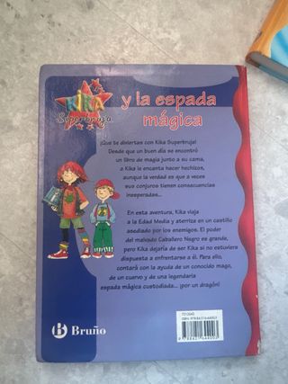 Kika Superbruja y la espada mágica (Spanish Edi...