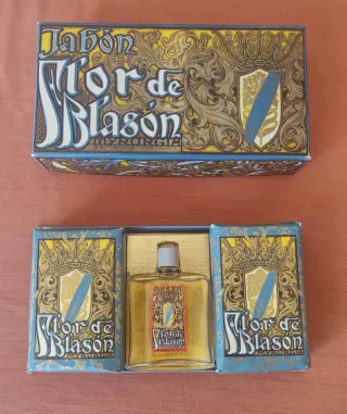 Colonia y 2 Jabones Flor de Blason MYRURGIA