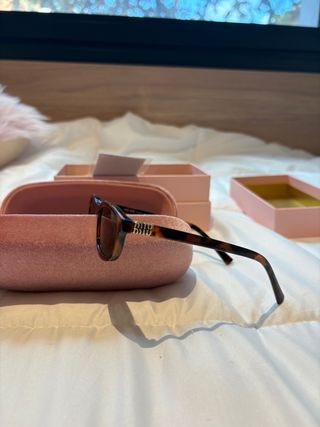 Gafas de sol Miu Miu Tortoise