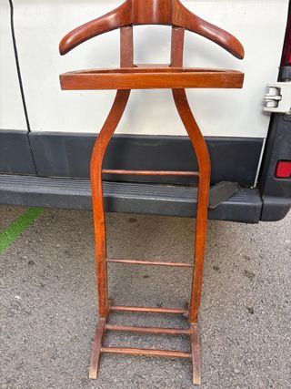 Galán de noche de madera