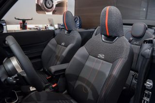 MINI Cooper JCW Cabrio 2025