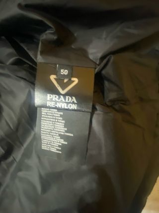Giubbotto Prada Nero ancora con l’etichetta, nuovo