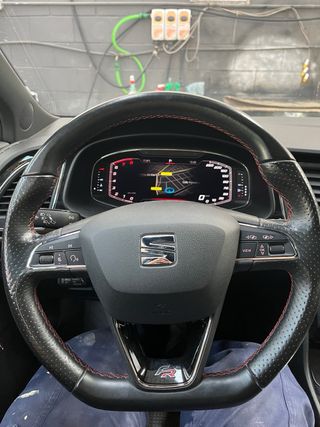 Seat León FR 1.5 TSI 150 CV • 2019 • 93.000 km