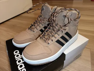 Scarpe Adidas Hoops 2.0 Mid Beige/Nero