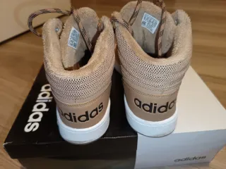 Scarpe Adidas Hoops 2.0 Mid Beige/Nero