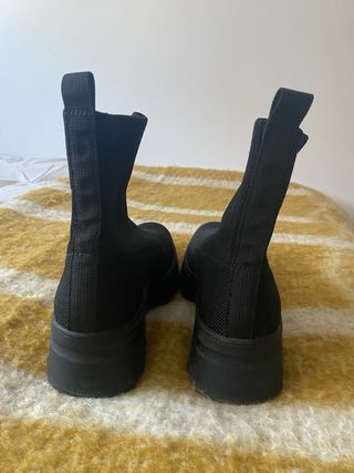 Botines Even&Odd negros de malla