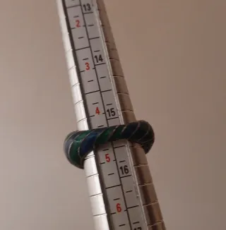 Anello vintage metallo e smalto