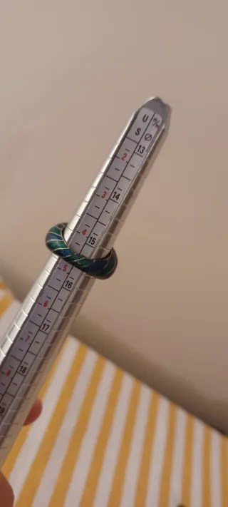 Anello vintage metallo e smalto