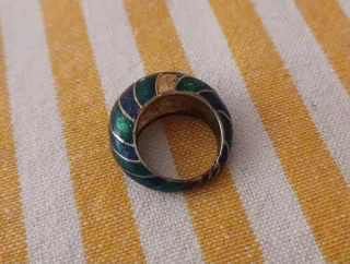 Anello vintage metallo e smalto
