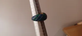 Anello vintage metallo e smalto