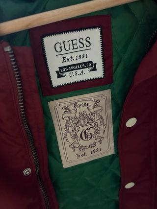Chaqueta Varsity Guess Roja y Blanca