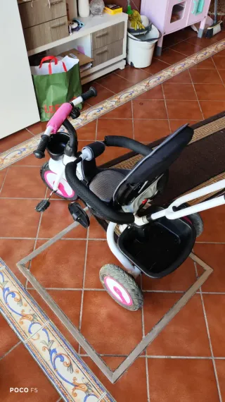 Triciclo para niña con manija