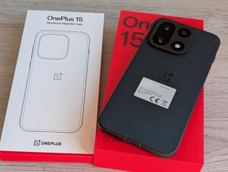 OnePlus 15 16/512GB Negro + Funda