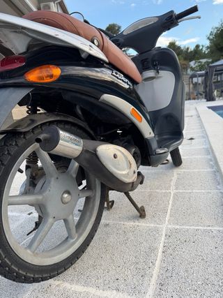 Piaggio Liberty 50 Negra