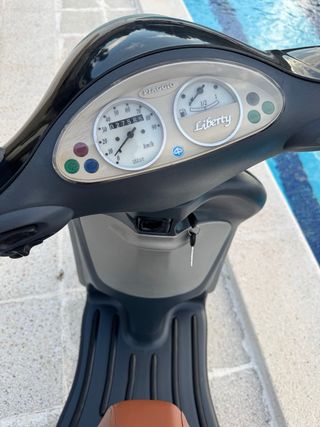 Piaggio Liberty 50 Negra