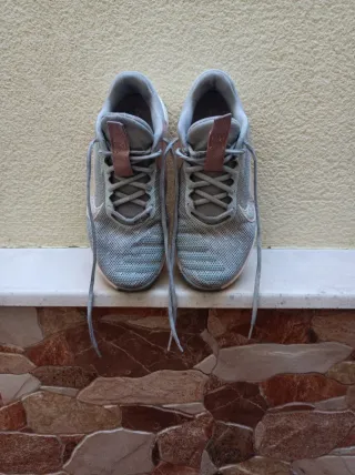 Nike Metcon 9 Mujer Gris/Rosa