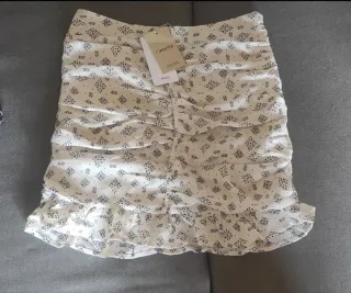 Falda corta Mango estampada